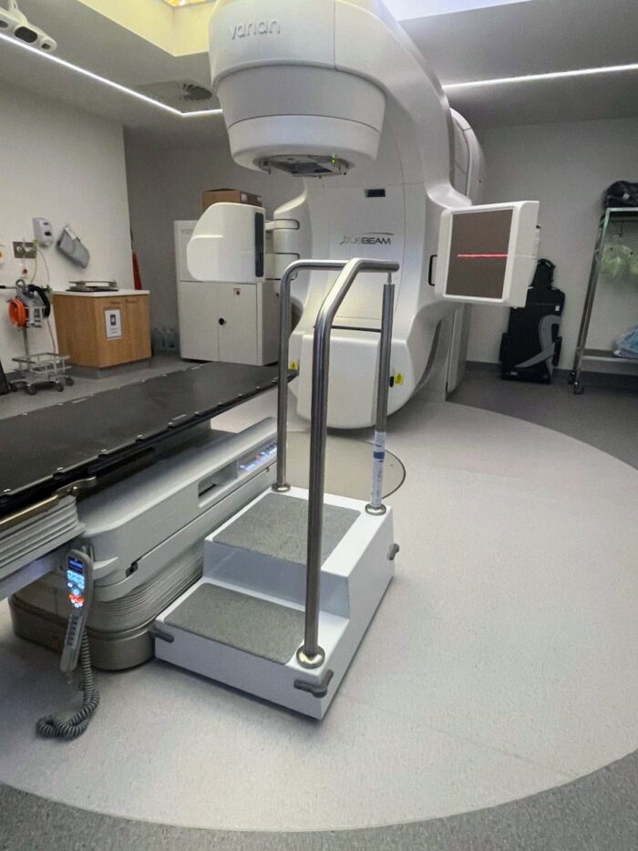 PS02 RT Bunker Steps in a treatment room